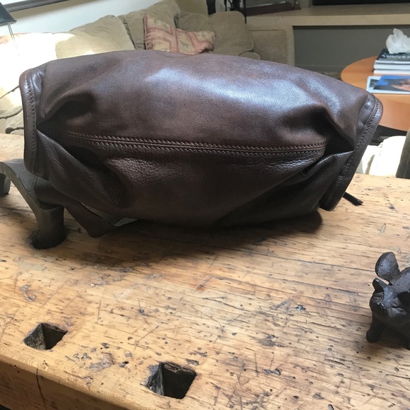 Authentic Givenchy Handbag (with wallet add $80) - Picture 5 of 14